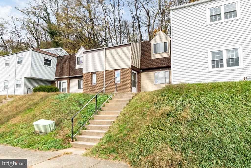 619 SAINT MARYS DRIVE