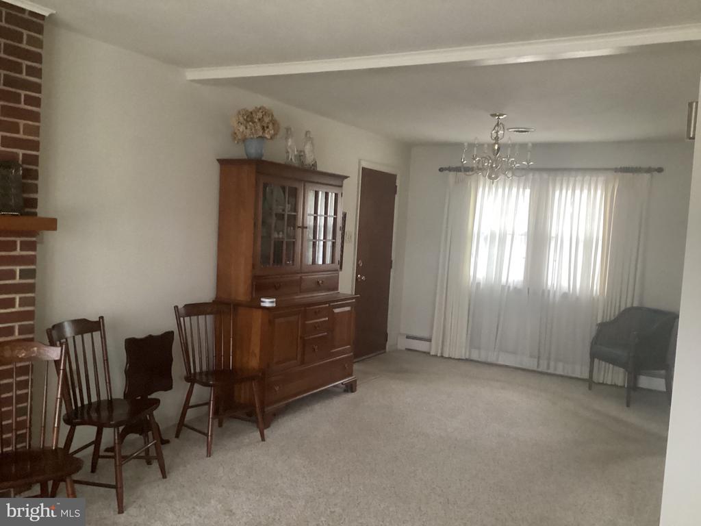 4605 SURREY ROAD