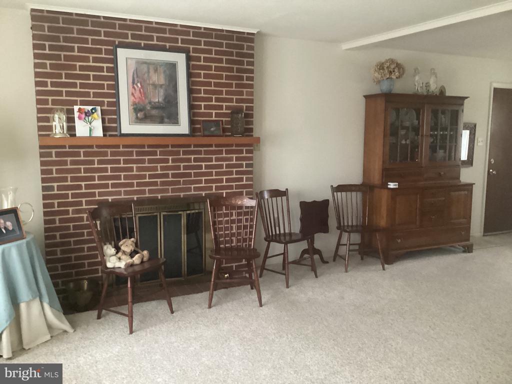 4605 SURREY ROAD