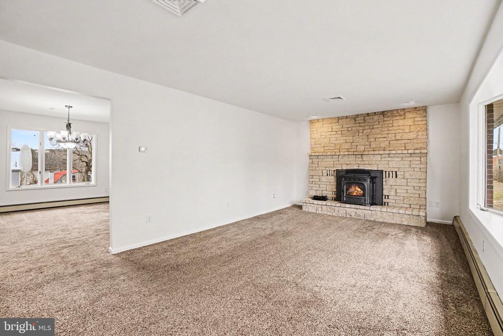 105 CHESTNUT ALLEY