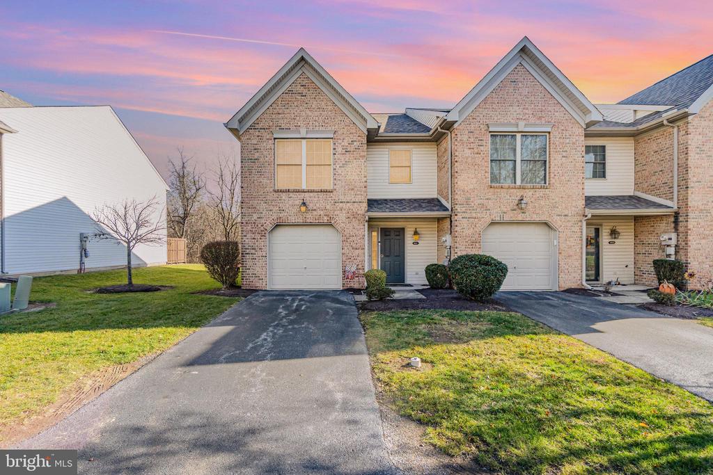 461 WAVERLY WOODS DRIVE