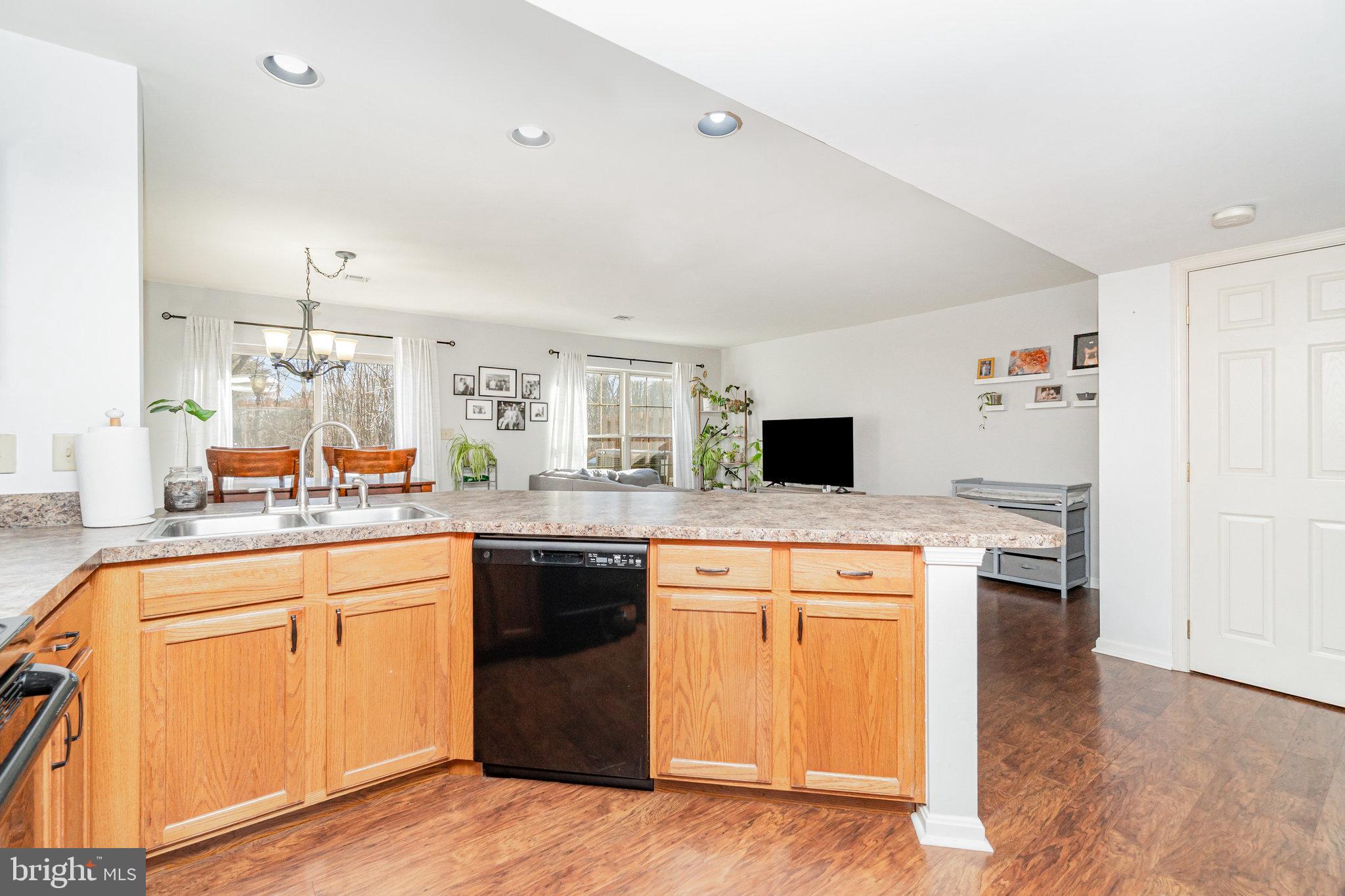 461 WAVERLY WOODS DRIVE