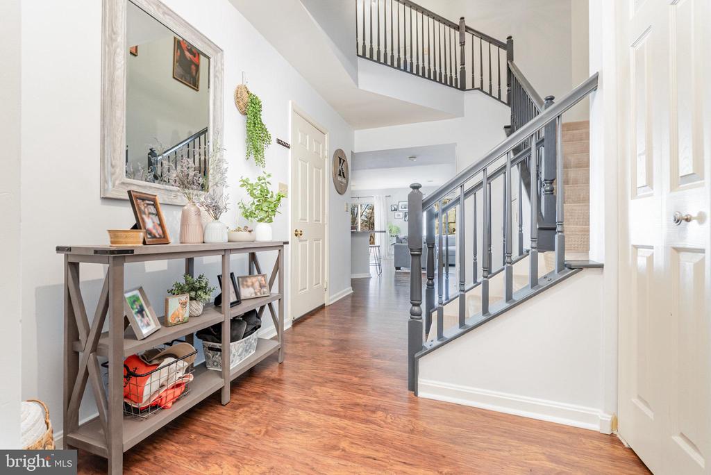 461 WAVERLY WOODS DRIVE