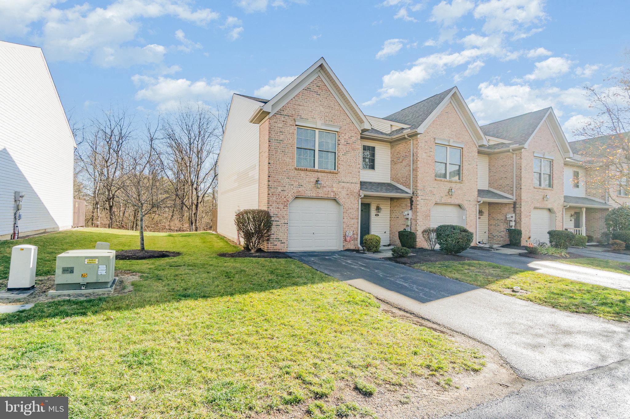 461 WAVERLY WOODS DRIVE