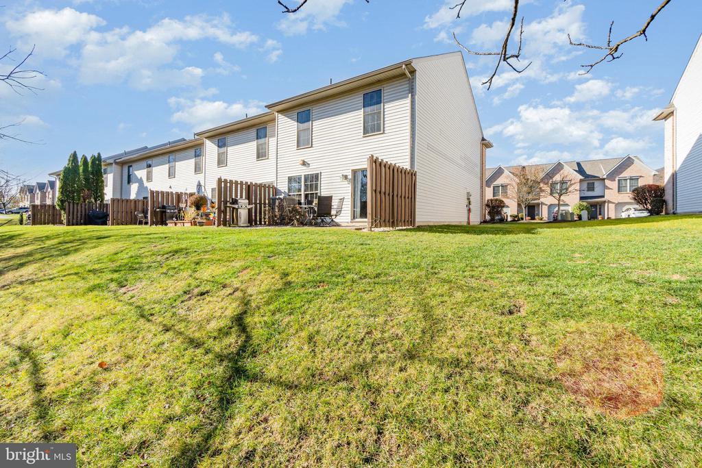 461 WAVERLY WOODS DRIVE