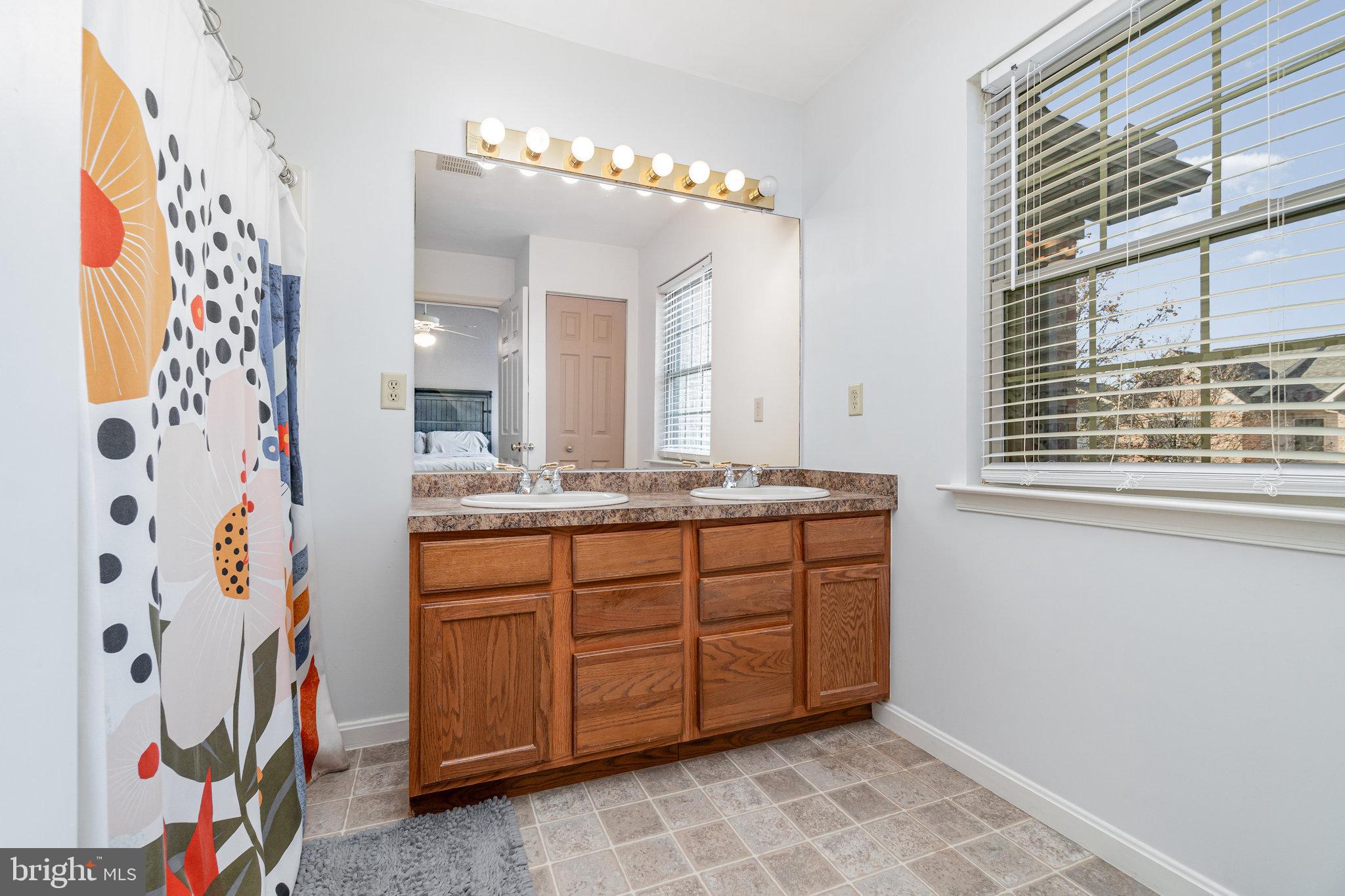 461 WAVERLY WOODS DRIVE