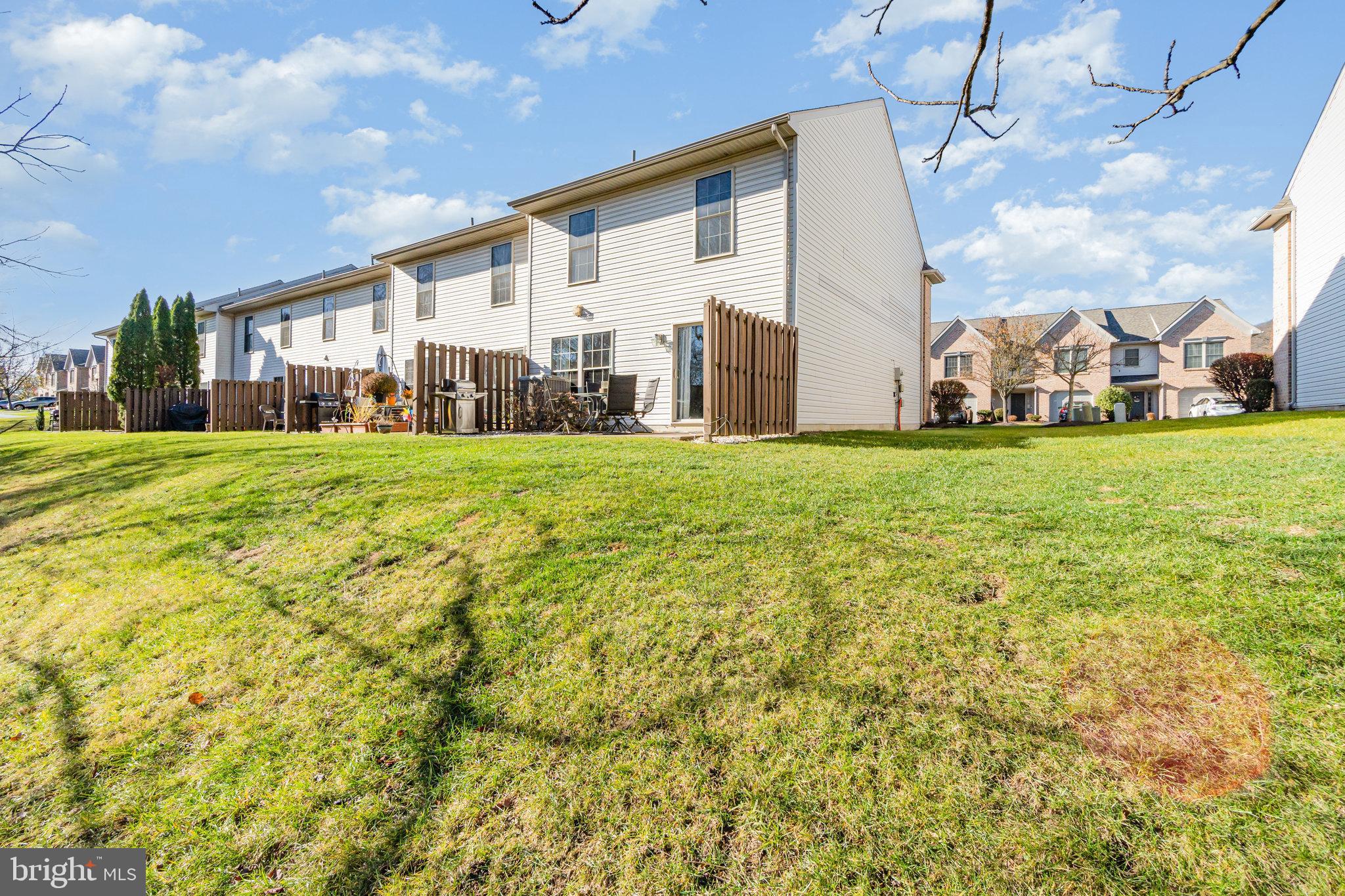 461 WAVERLY WOODS DRIVE