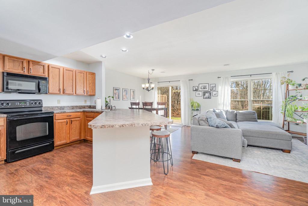 461 WAVERLY WOODS DRIVE