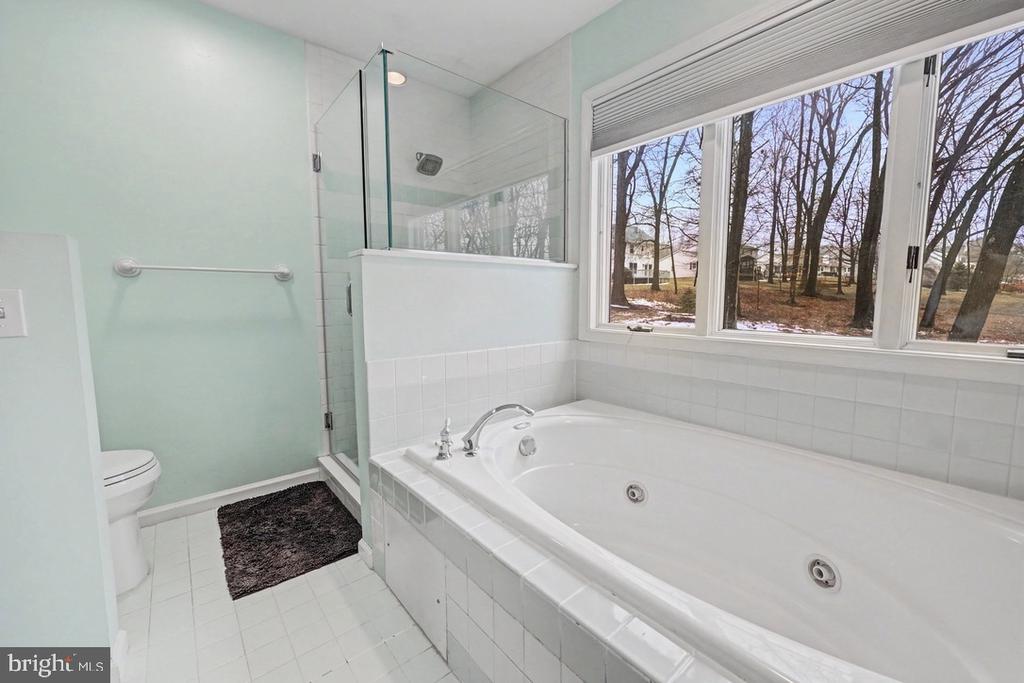 1147 JILL DRIVE