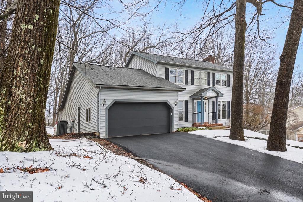 1147 JILL DRIVE