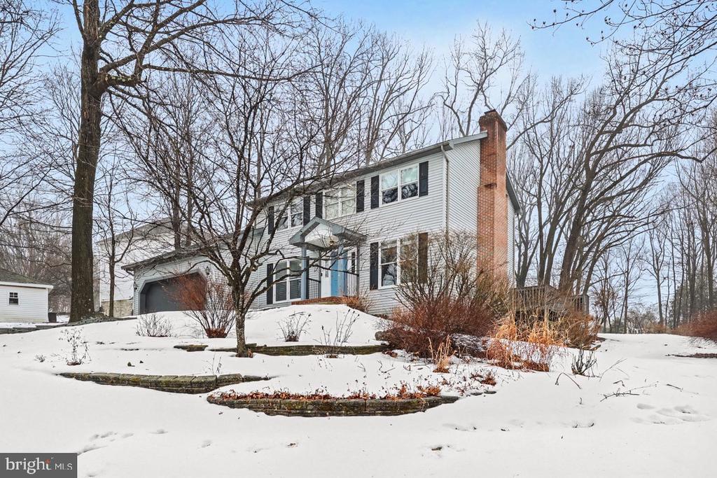 1147 JILL DRIVE