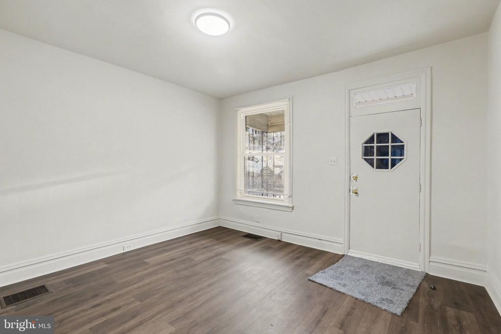 335 POPLAR STREET