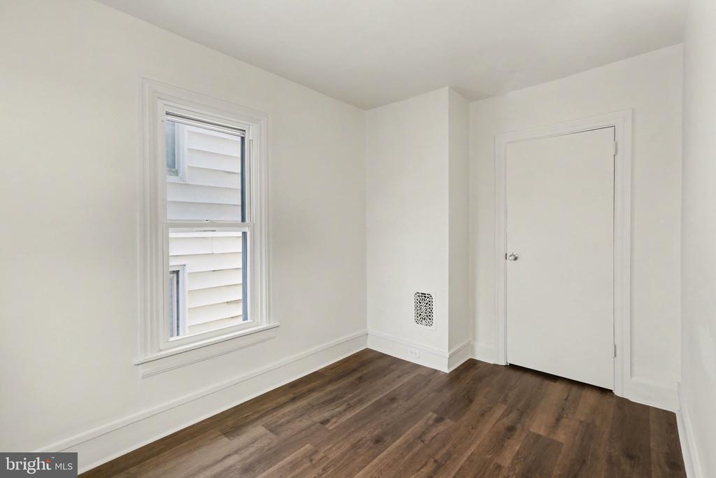 335 POPLAR STREET