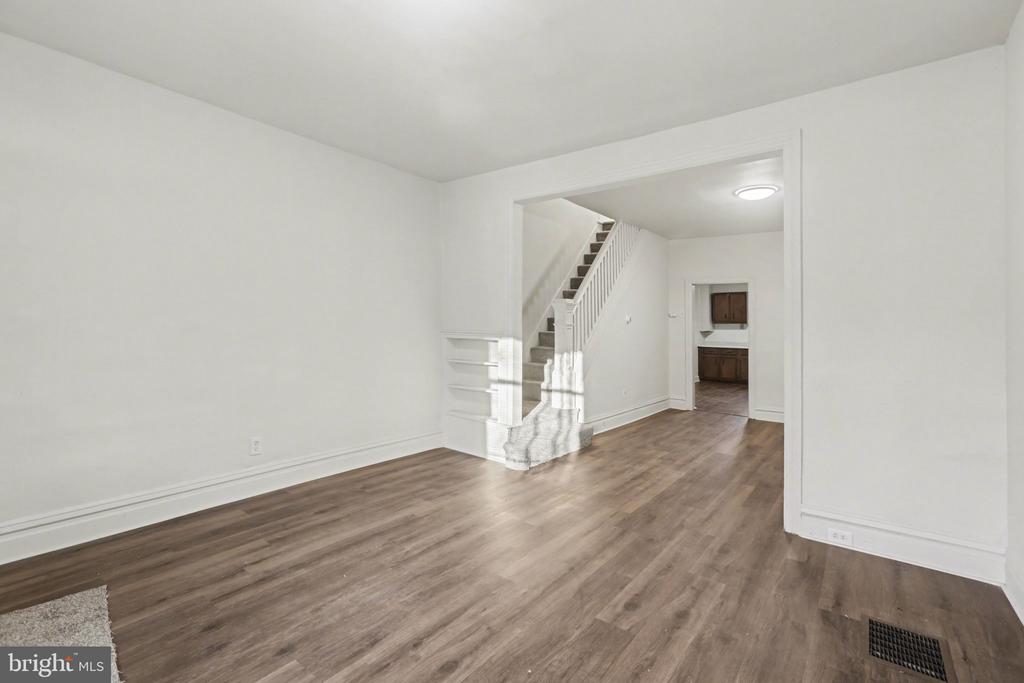 335 POPLAR STREET