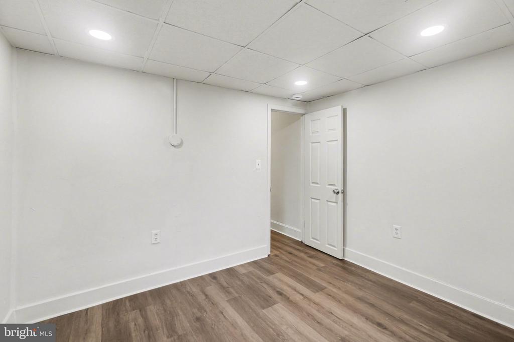 335 POPLAR STREET