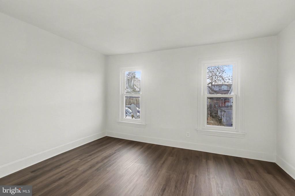 335 POPLAR STREET