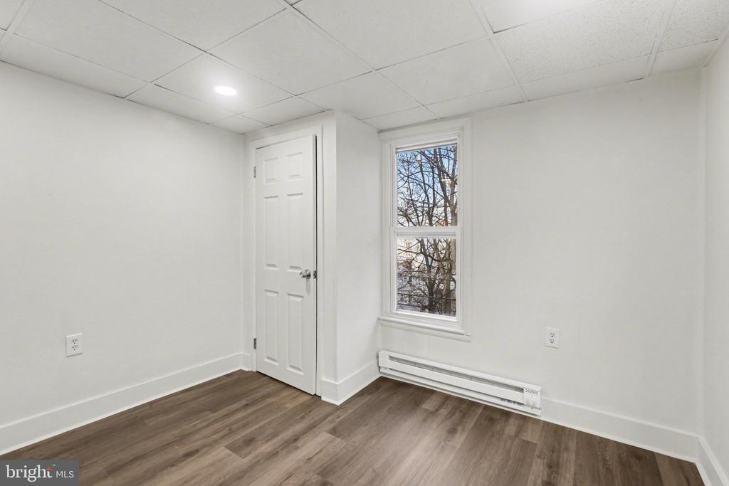 335 POPLAR STREET