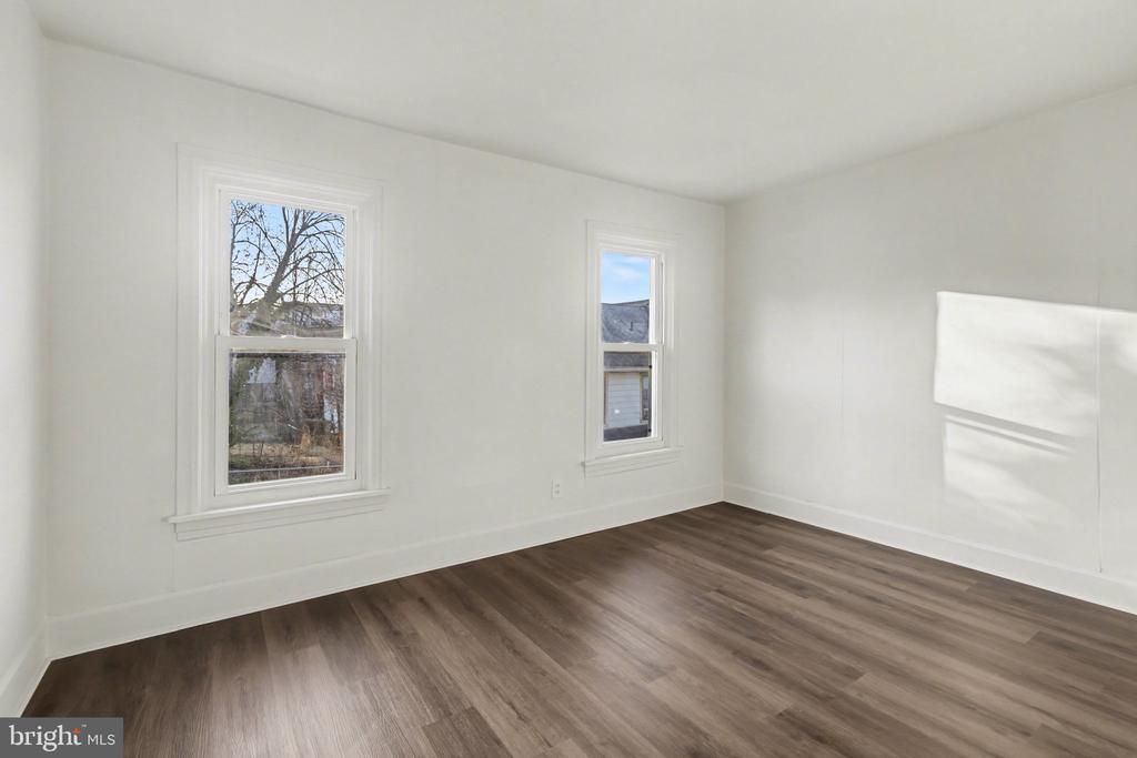 335 POPLAR STREET