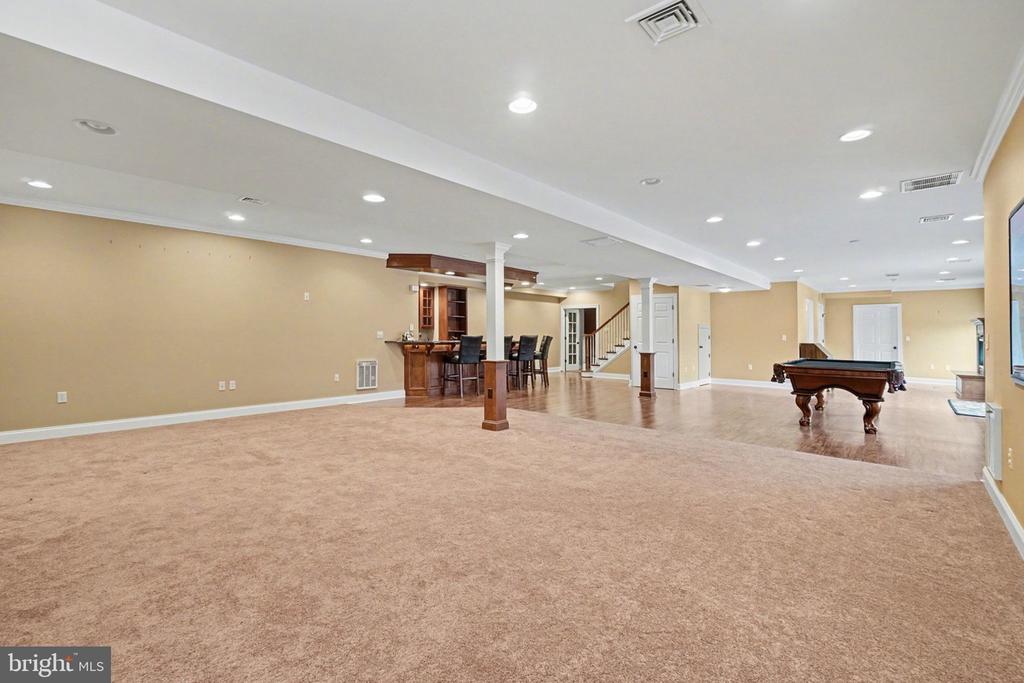 2309 FOREST LANE