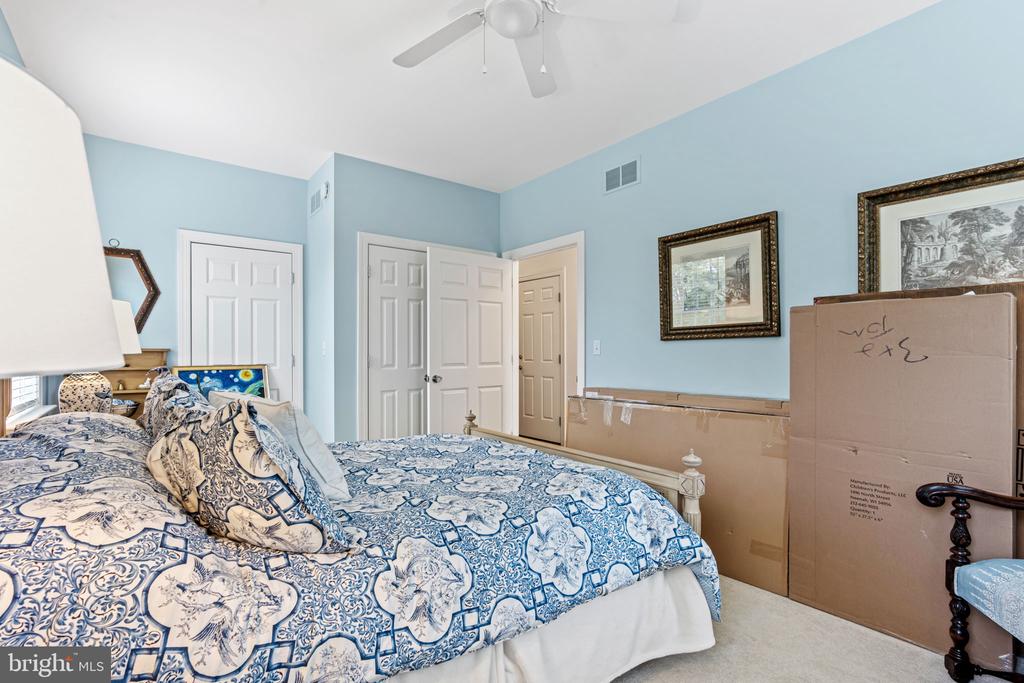 2309 FOREST LANE