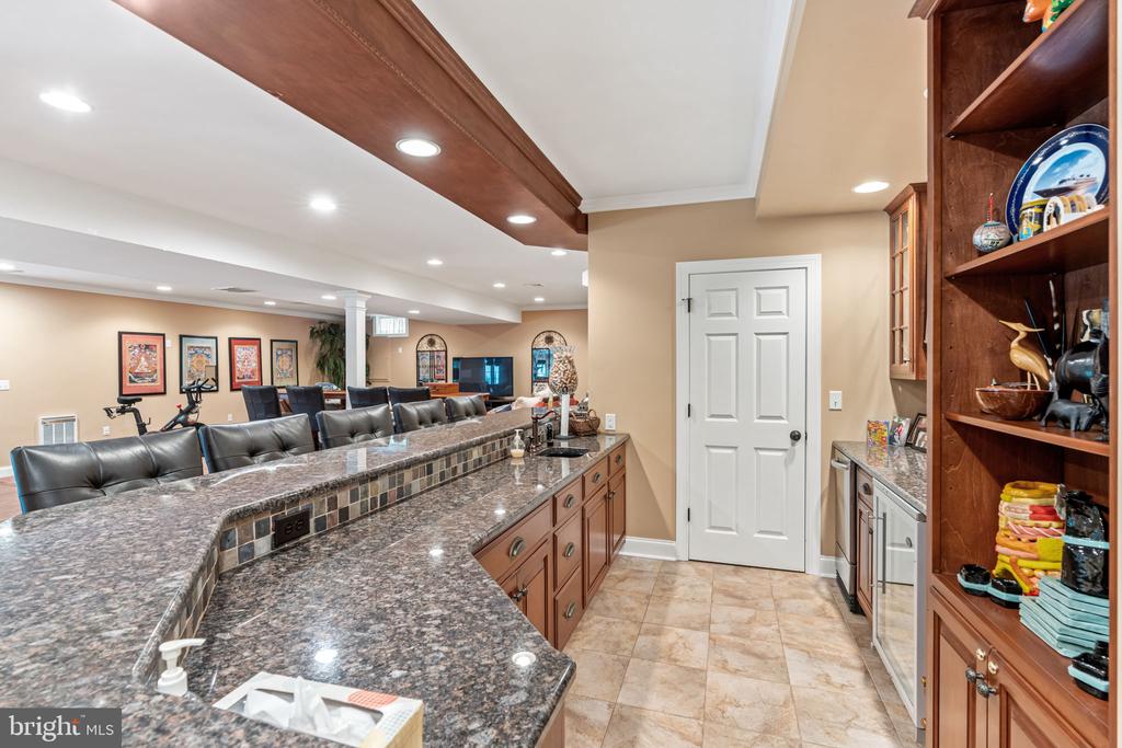 2309 FOREST LANE