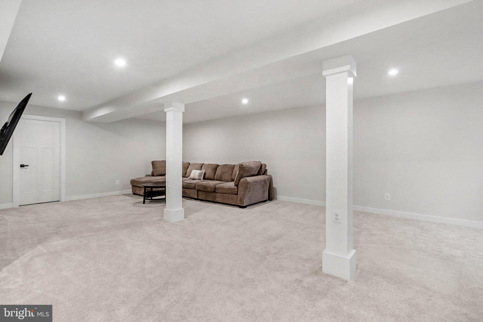 3965 SECRETARIAT STREET