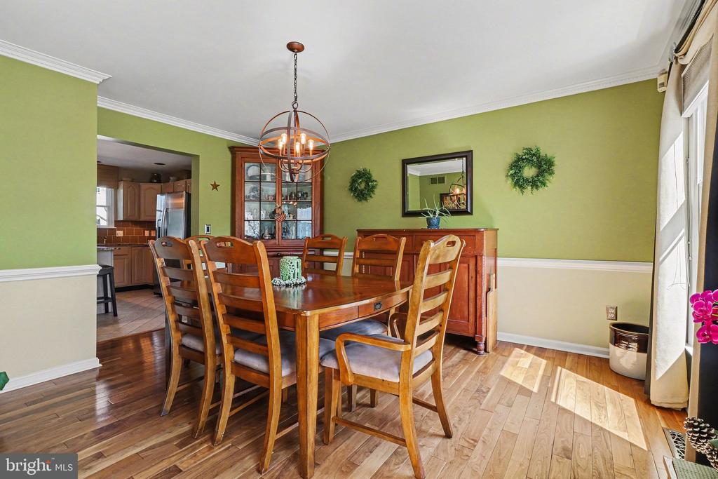 6126 CHATHAM COURT