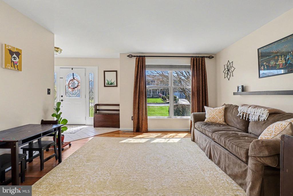 6126 CHATHAM COURT