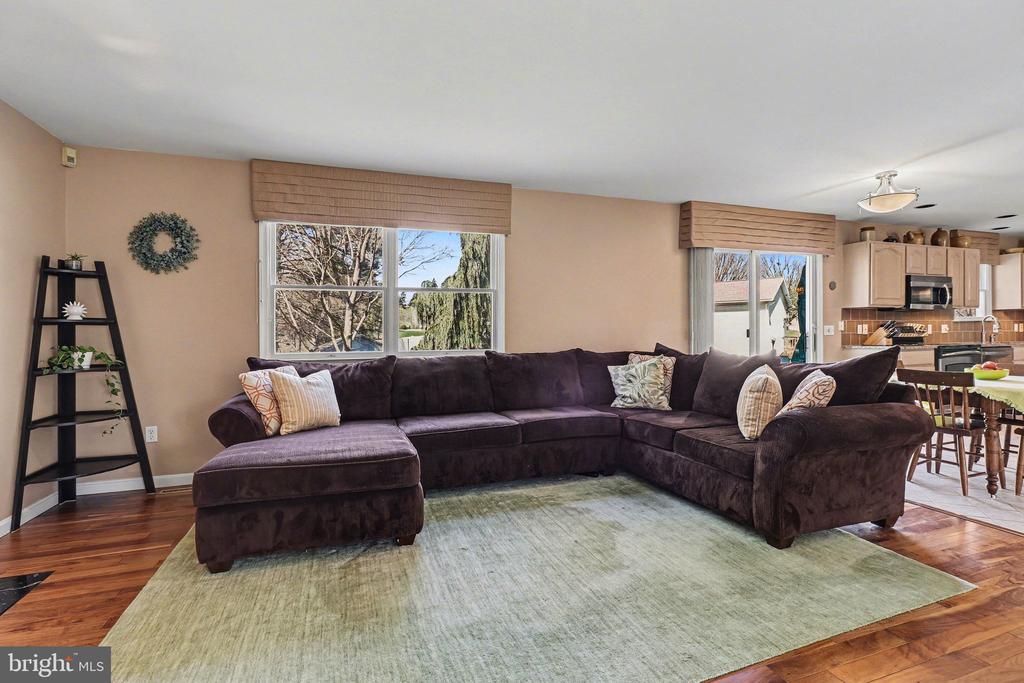 6126 CHATHAM COURT