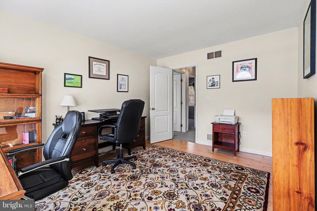 6126 CHATHAM COURT