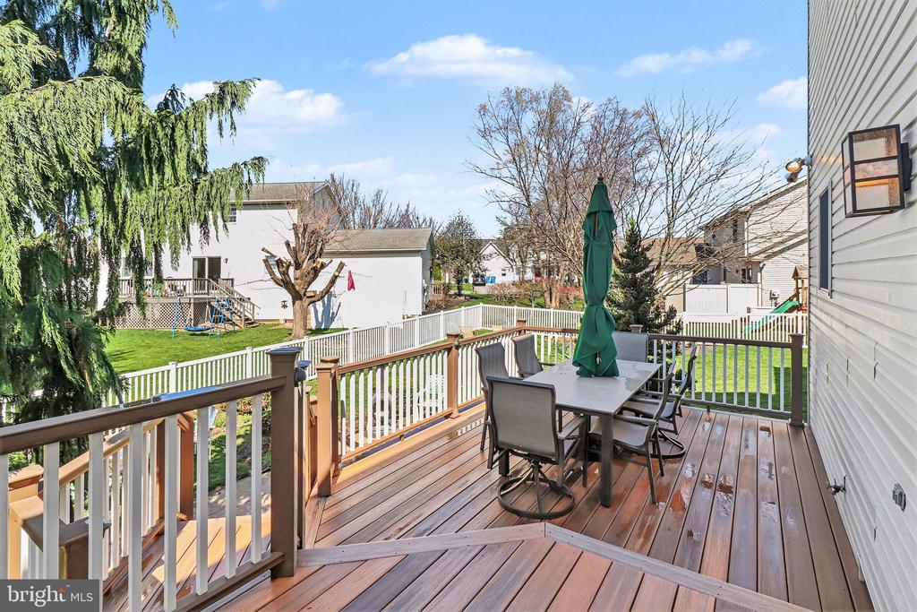 6126 CHATHAM COURT