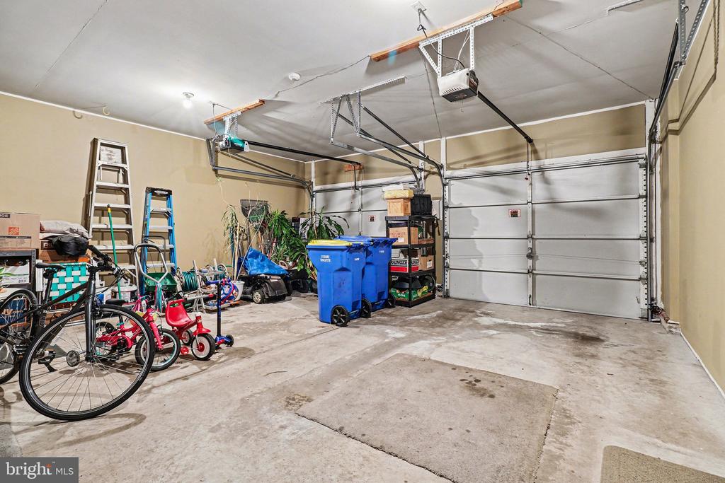 6126 CHATHAM COURT