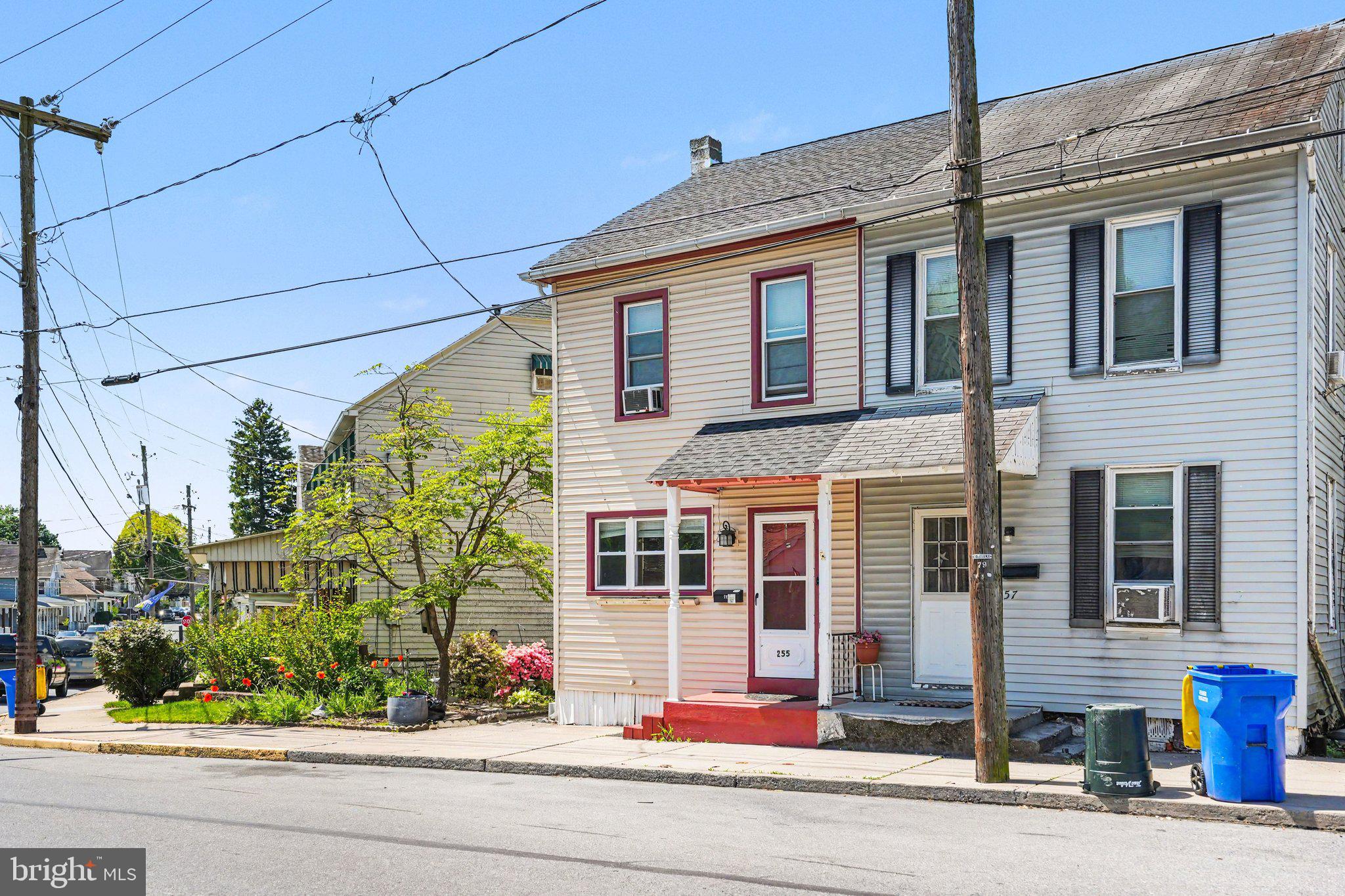 255 N PINE STREET