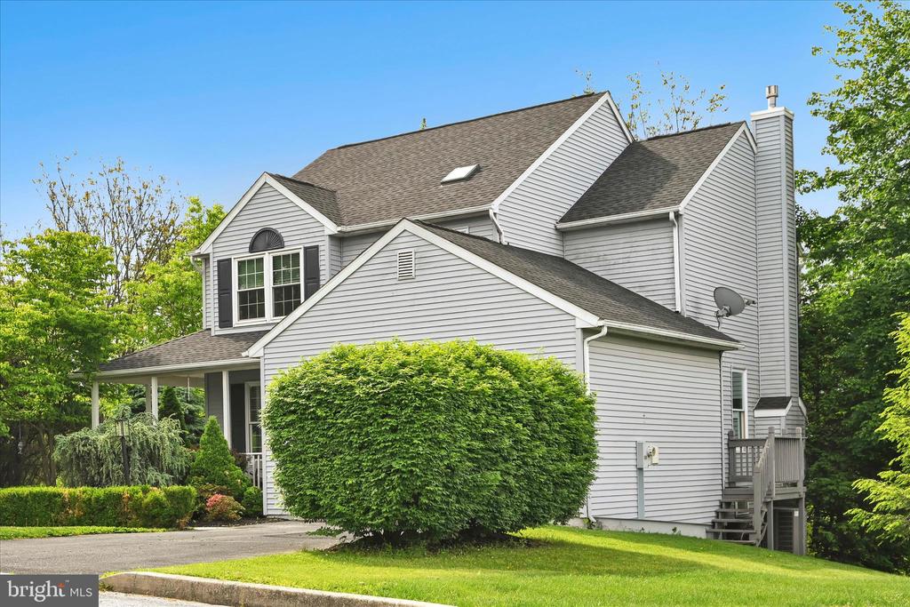 1602 CHURCHILL ROAD