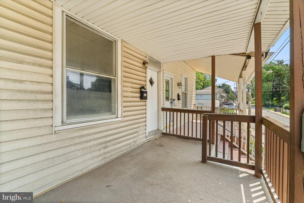 213 N HARRISBURG STREET