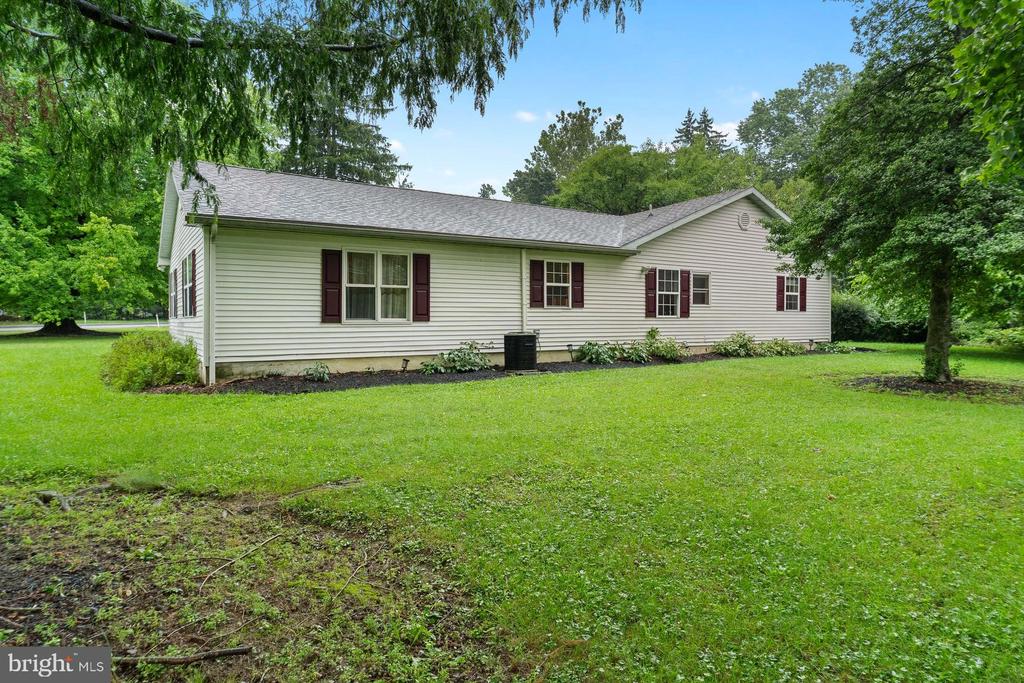 1601 COLONIAL ROAD