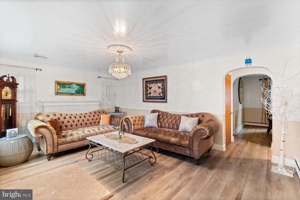1601 COLONIAL ROAD
