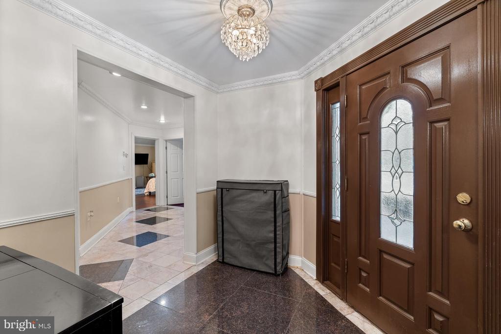 1601 COLONIAL ROAD