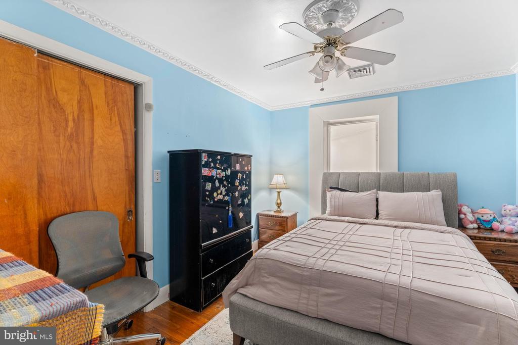 1601 COLONIAL ROAD
