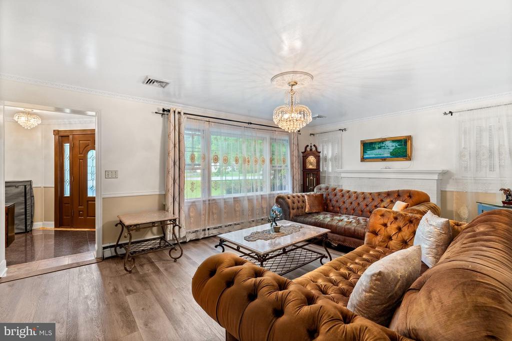 1601 COLONIAL ROAD