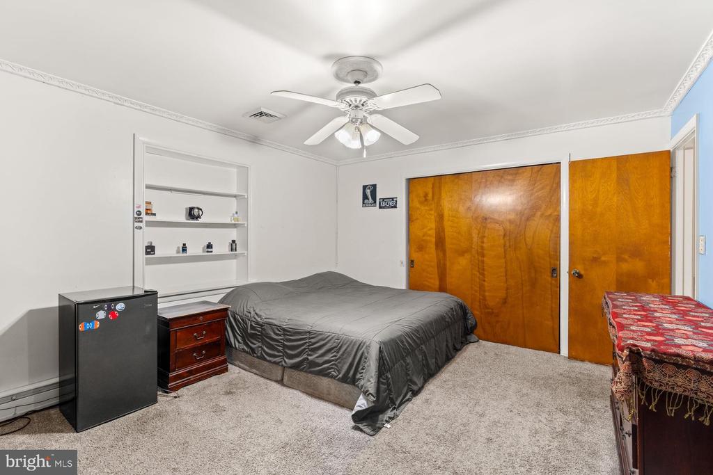 1601 COLONIAL ROAD