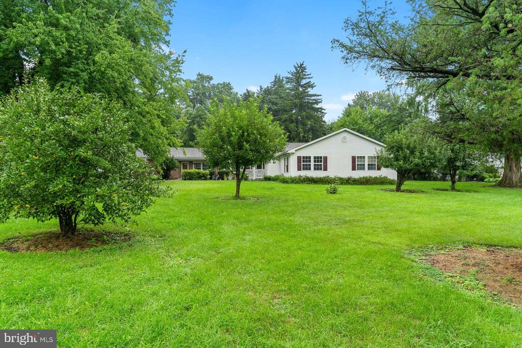 1601 COLONIAL ROAD
