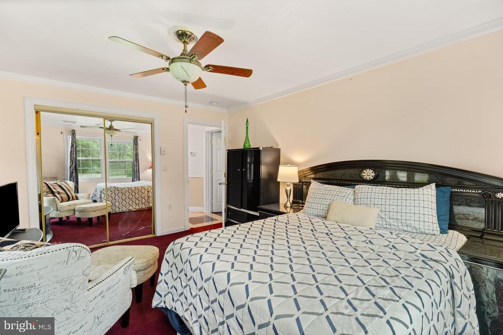 1601 COLONIAL ROAD