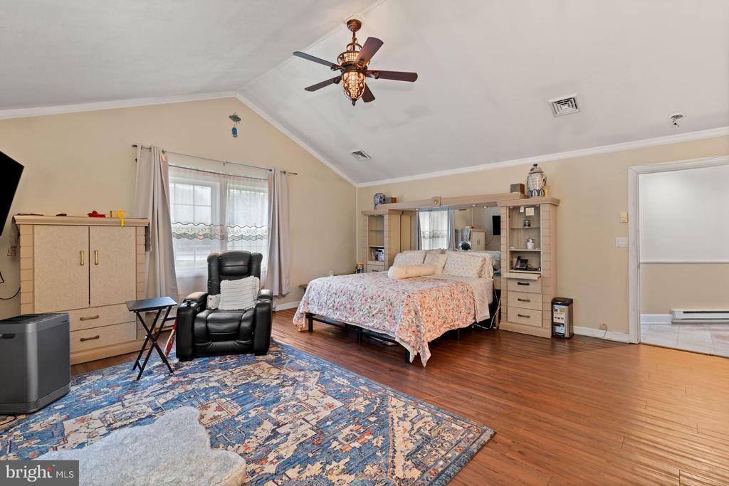 1601 COLONIAL ROAD