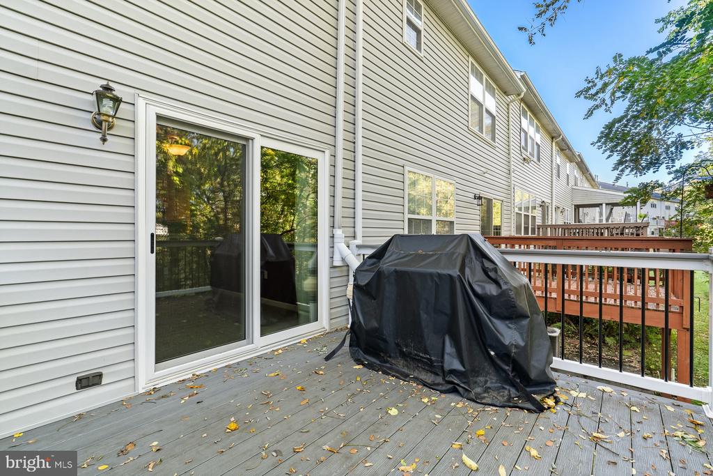 5796 HIDDEN LAKE DRIVE