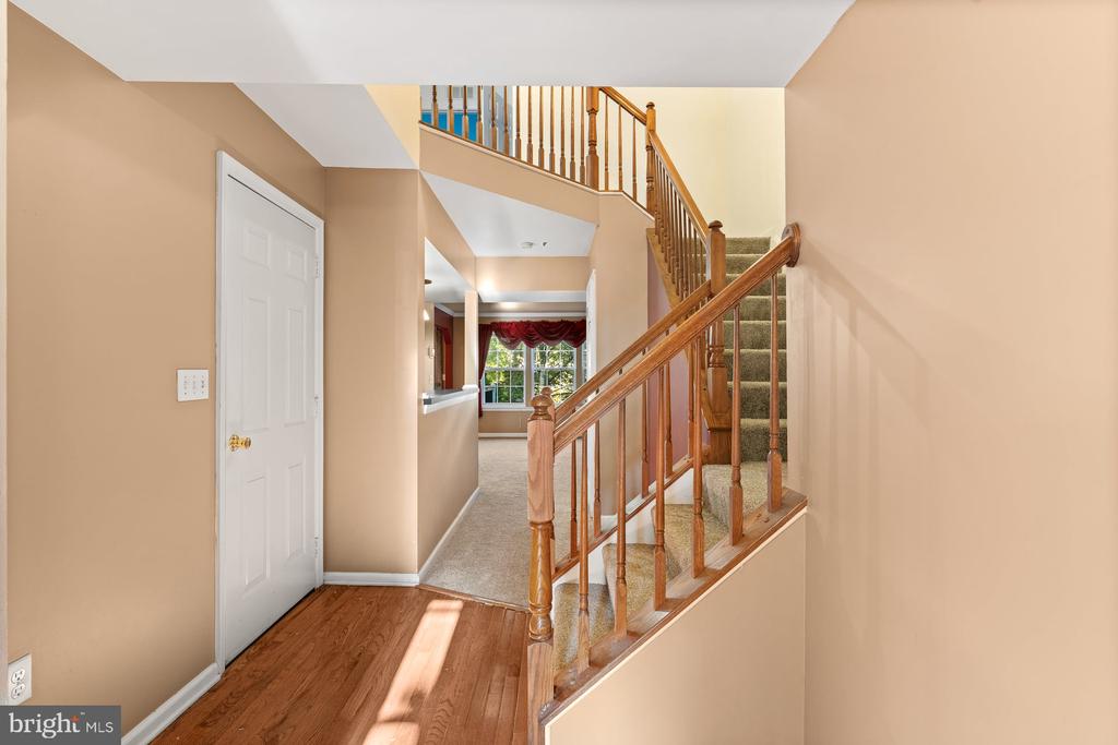 5796 HIDDEN LAKE DRIVE