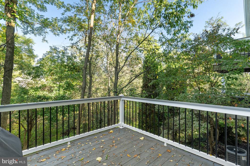 5796 HIDDEN LAKE DRIVE