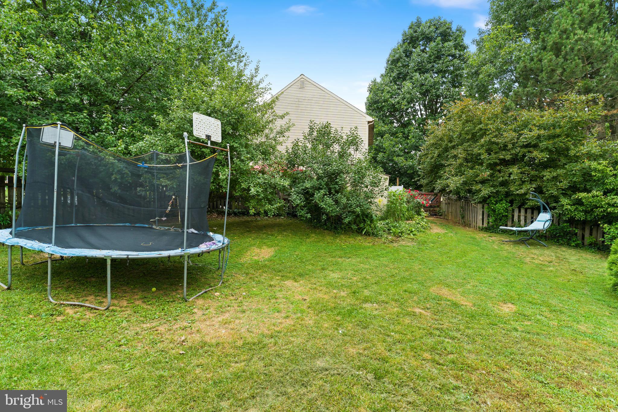 2314 LAWNWOOD COURT