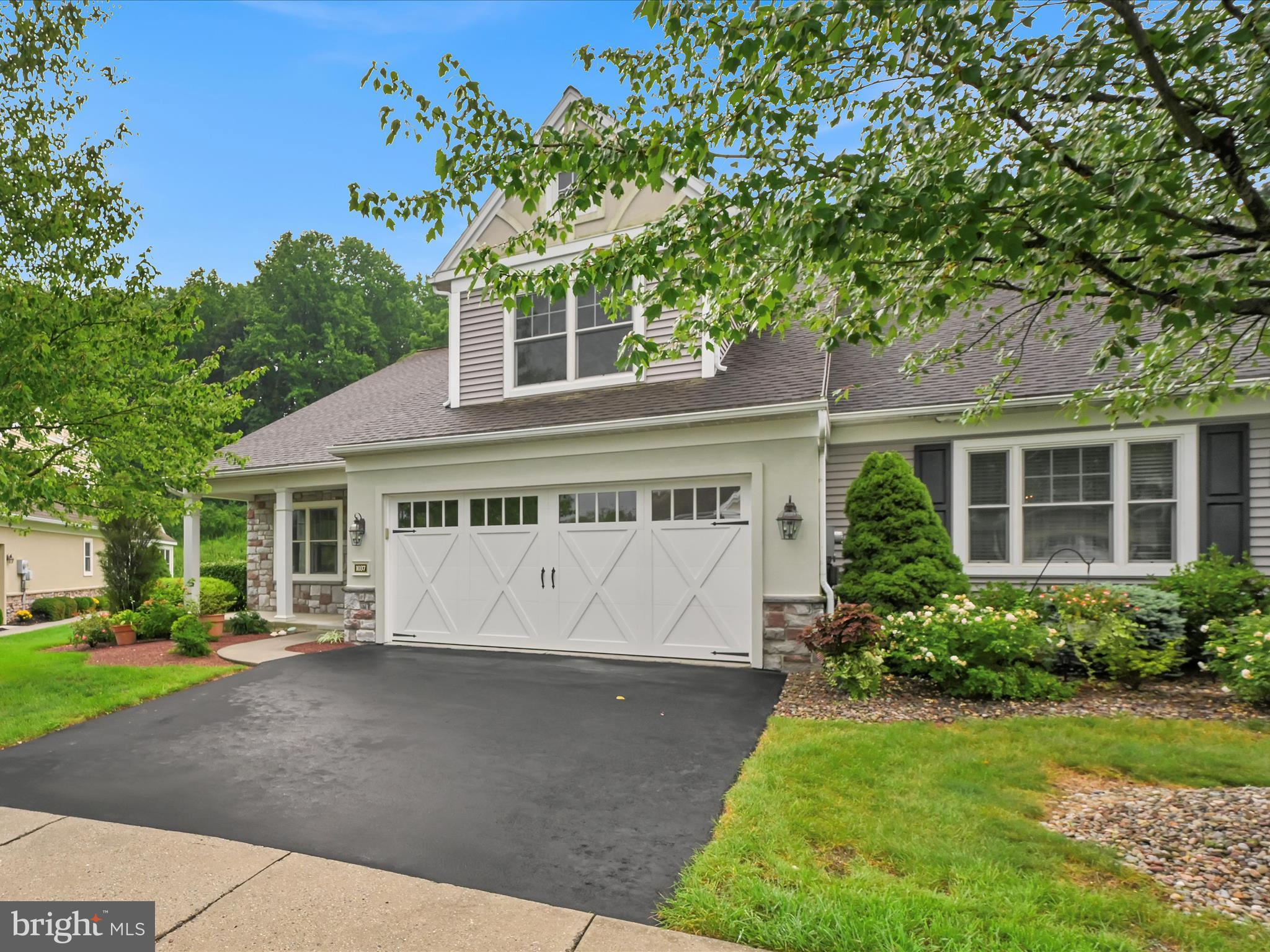 1037 English Dr