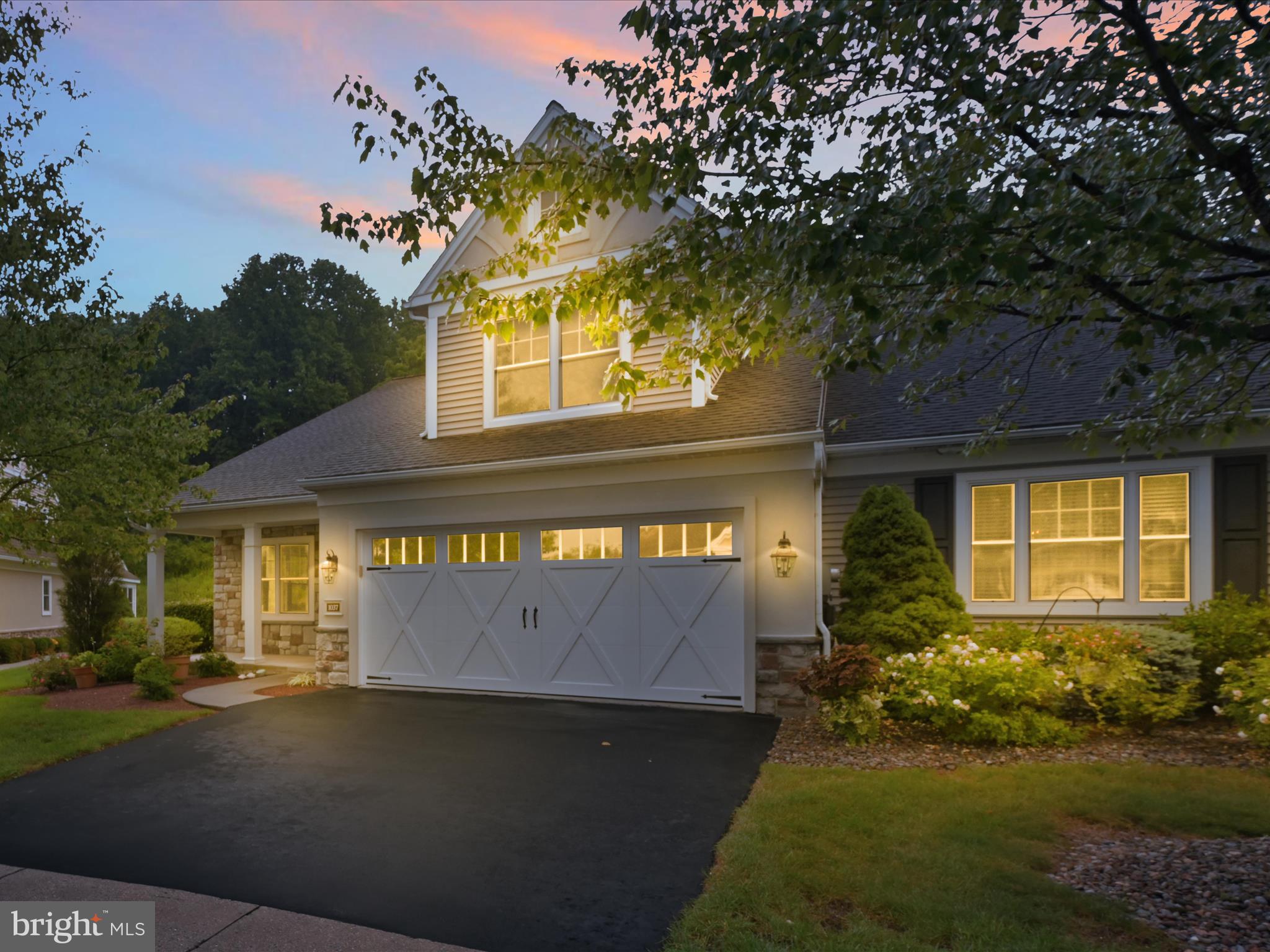 1037 English Dr